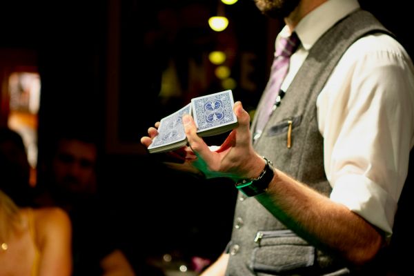 Quel magicien choisir à Genève ? Top 5 des meilleurs magiciens